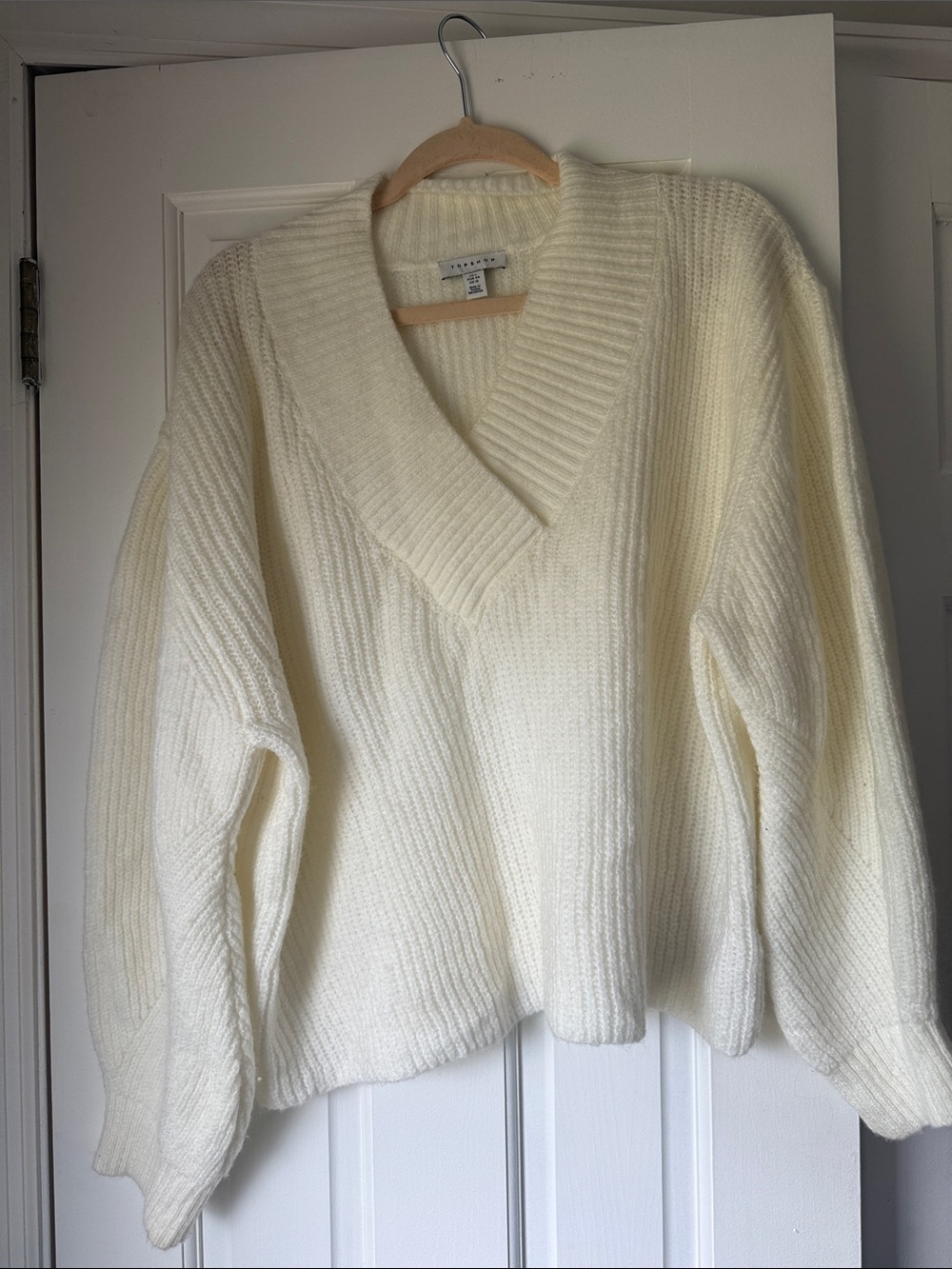Topshop Ivory Ribbed V-Neck Sweater